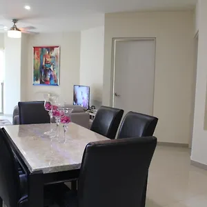 https://sf-apartament-playa-del-carmen.quintano-roohotels.com